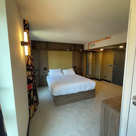 Jost Centre Hostal *