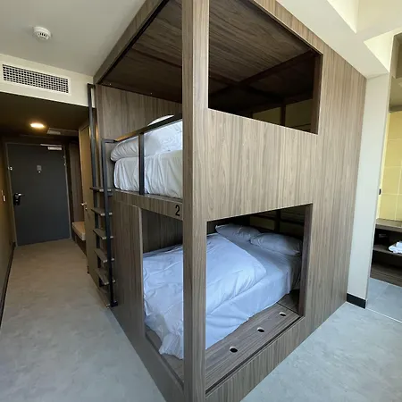 Jost Centre Hostal *