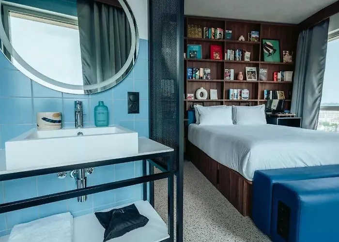 Ostello Jost Centre *