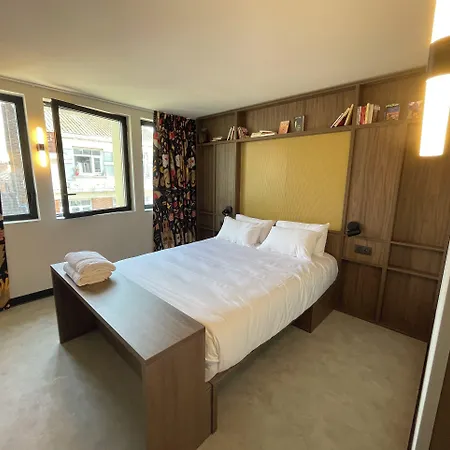 Jost Centre Auberge de jeunesse *